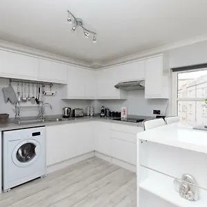  Apartamento Amazing Apartments - Annandale St Near The Playhouse - Free Parking